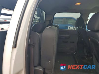Zdjęcie 6 z 11 samochodu: 2007 CHEVROLET SILVERADO C3500 VIN:1GCJC33K27F552665 - miniatura