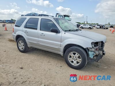 Czwarte zdjęcie samochodu z boku: 2006 FORD ESCAPE LIMITED VIN:1FMCU04196KA47735 - miniatura
