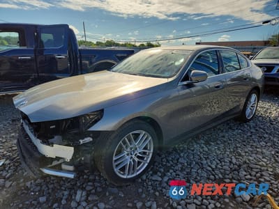 2024 BMW 530 XI WBA53FJ01RCS51066 - główne zdjęcie licytacji z USA - miniatura