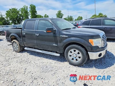 Czwarte zdjęcie samochodu z boku: 2011 FORD F150 SUPERCREW VIN:1FTFW1CT4BFB23286 - miniatura
