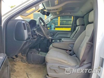 Zdjęcie 7 z 13 samochodu: 2017 GMC SIERRA K3500 DELIVERY TRUCK VIN:1GD32VCG3HF158348 - miniatura