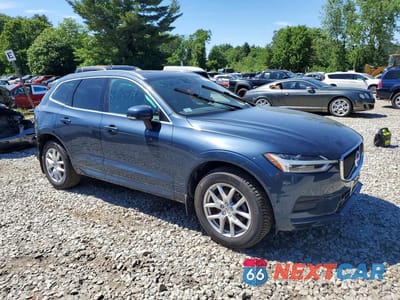 Czwarte zdjęcie samochodu z boku: 2018 VOLVO XC60 T5 MOMENTUM VIN:YV4102RK5J1064855 - miniatura
