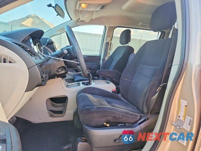 Zdjęcie 7 z 13 samochodu: 2014 DODGE GRAND CARAVAN SXT VIN:2C4RDGCG5ER253891 - miniatura