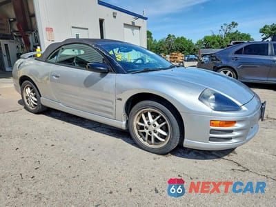 Czwarte zdjęcie samochodu z boku: 2001 MITSUBISHI ECLIPSE SPYDER GT VIN:4A3AE85H41E130884 - miniatura