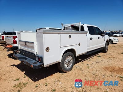 Trzecie zdjęcie samochodu z tyłu: 2019 FORD F250 SUPER DUTY VIN:1FD7W2B67KEG59155 - miniatura