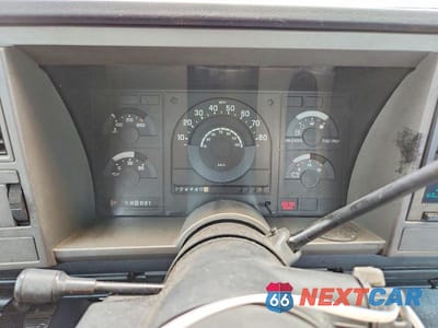 Zdjęcie 9 z 12 samochodu: 1989 GMC SIERRA C1500 VIN:1GTDC14K5KZ546107 - miniatura