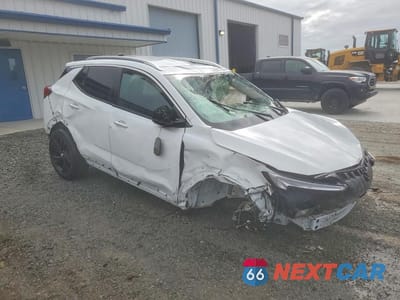 Czwarte zdjęcie samochodu z boku: 2024 BUICK ENCORE GX SPORT TOURING VIN:KL4AMESL7RB173278 - miniatura