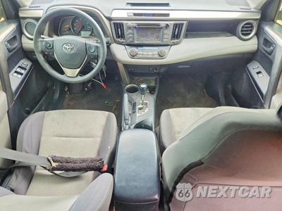 Zdjęcie 8 z 13 samochodu: 2013 TOYOTA RAV4 XLE VIN:JTMWFREV6DD006708 - miniatura