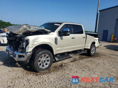 2017 FORD F250 SUPER DUTY 1FT7W2B6XHEE41921 - główne zdjęcie licytacji z USA - miniatura