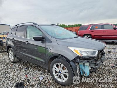Czwarte zdjęcie samochodu z boku: 2018 FORD ESCAPE SE VIN:1FMCU0GD9JUB85875 - miniatura