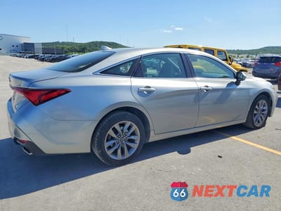 Trzecie zdjęcie samochodu z tyłu: 2020 TOYOTA AVALON XLE VIN:4T1JZ1FB5LU049437 - miniatura
