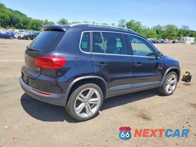 Trzecie zdjęcie samochodu z tyłu: 2016 VOLKSWAGEN TIGUAN S VIN:WVGBV7AX5GW558816 - miniatura
