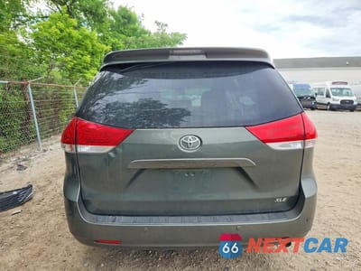 Zdjęcie 6 z 13 samochodu: 2011 TOYOTA SIENNA XLE 8-PASSENGER VIN:5TDYK3DC3BS048448 - miniatura