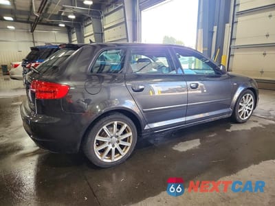 Trzecie zdjęcie samochodu z tyłu: 2011 AUDI A3 PREMIUM PLUS VIN:WAUMFAFM9BA099945 - miniatura