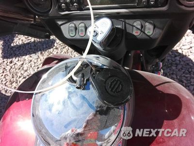 Zdjęcie 9 z 10 samochodu: 2008 HARLEY DAVIDSON FLHTCUI VIN:1HD1FC4138Y671424 - miniatura