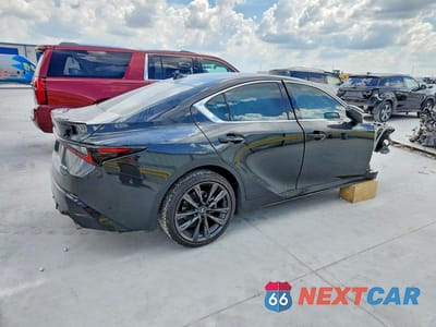 Trzecie zdjęcie samochodu z tyłu: 2025 LEXUS IS 350 F SPORT DESIGN VIN:JTHBZ1B29S5084987 - miniatura