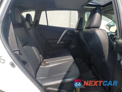 Zdjęcie 11 z 13 samochodu: 2016 TOYOTA RAV4 LIMITED VIN:JTMDFREVXGJ054886 - miniatura