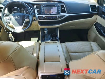 Zdjęcie 8 z 13 samochodu: 2016 TOYOTA HIGHLANDER LIMITED VIN:5TDYKRFH4GS162462 - miniatura