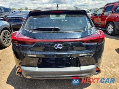 Zdjęcie 6 z 12 samochodu: 2021 LEXUS UX 250H F SPORT VIN:JTHR9JBHXM2054291 - miniatura