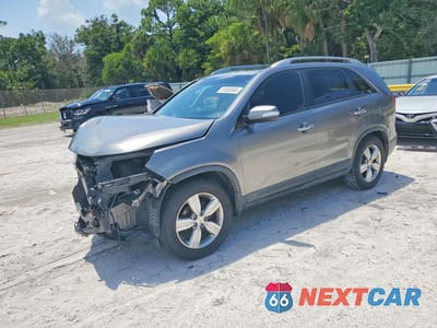 2012 KIA SORENTO EX 5XYKU4A21CG210559 - główne zdjęcie licytacji z USA - miniatura