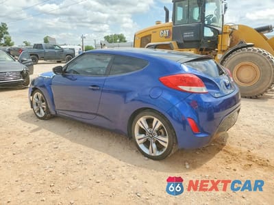 Drugie zdjęcie samochodu z przodu: 2016 HYUNDAI VELOSTER BASE VIN:KMHTC6AD5GU248980 - miniatura