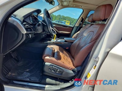 Zdjęcie 7 z 13 samochodu: 2016 BMW X5 XDR40E VIN:5UXKT0C52G0S78902 - miniatura