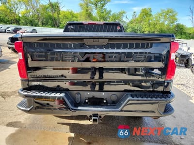 Zdjęcie 6 z 12 samochodu: 2022 CHEVROLET SILVERADO LTD K1500 TRAIL BOSS CUSTOM VIN:3GCPYCEK8NG174503 - miniatura