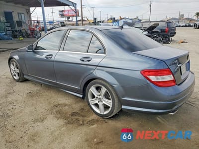 Drugie zdjęcie samochodu z przodu: 2011 MERCEDES-BENZ C 300 VIN:WDDGF5EB7BA461378 - miniatura