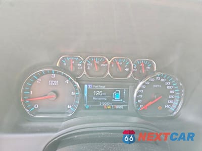 Zdjęcie 9 z 13 samochodu: 2018 CHEVROLET SUBURBAN VIN:1GNSKHKC4JR238611 - miniatura