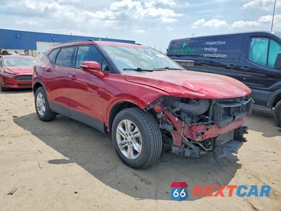 Czwarte zdjęcie samochodu z boku: 2020 CHEVROLET BLAZER 2LT VIN:3GNKBCRS6LS599239 - miniatura