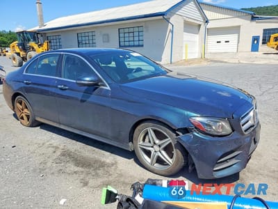 Czwarte zdjęcie samochodu z boku: 2017 MERCEDES-BENZ E 300 4MATIC VIN:WDDZF4KBXHA025740 - miniatura