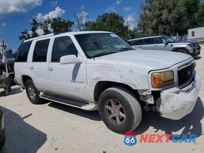 Czwarte zdjęcie samochodu z boku: 2000 CADILLAC ESCALADE LUXURY VIN:1GYEK63R4YR221227 - miniatura
