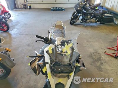 Piąte zdjęcie samochodu w środku: 2016 BMW R1200 GS ADVENTURE VIN:WB10A1202GZ666098 - miniatura