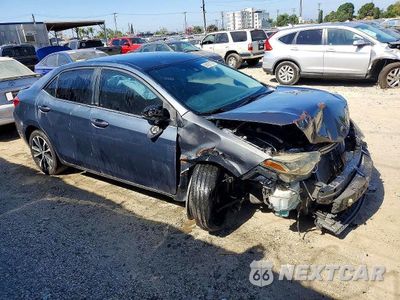 Czwarte zdjęcie samochodu z boku: 2018 TOYOTA COROLLA SE VIN:5YFBURHE6JP801301 - miniatura