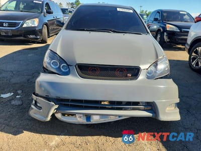 Piąte zdjęcie samochodu w środku: 2005 TOYOTA COROLLA S VIN:2T1BR32E75C487915 - miniatura