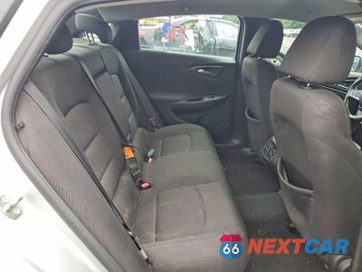 Zdjęcie 10 z 13 samochodu: 2018 CHEVROLET MALIBU LT VIN:1G1ZD5ST3JF175785 - miniatura