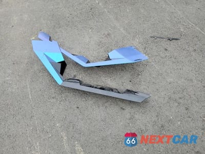 Zdjęcie 9 z 10 samochodu: 2016 POLARIS SLINGSHOT SL VIN:57XAAPFA7G5109716 - miniatura