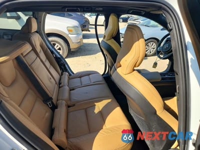 Zdjęcie 11 z 13 samochodu: 2020 VOLVO V60 CROSS COUNTRY T5 MOMENTUM VIN:YV4102WK6L1037932 - miniatura