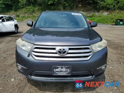 Piąte zdjęcie samochodu w środku: 2013 TOYOTA HIGHLANDER LIMITED VIN:5TDDK3EH0DS197573 - miniatura