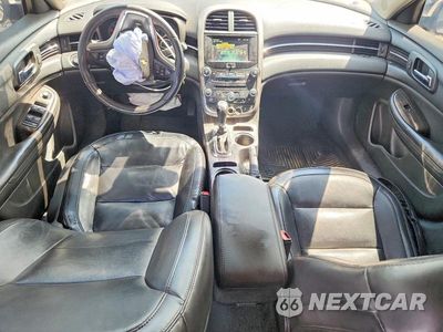 Zdjęcie 8 z 13 samochodu: 2014 CHEVROLET MALIBU VIN:1G11H5SL9EF286042 - miniatura