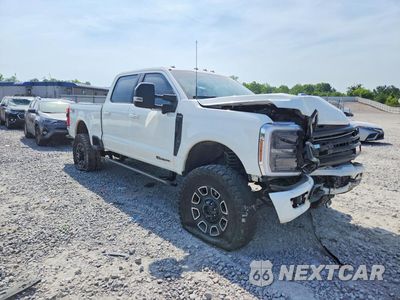 Czwarte zdjęcie samochodu z boku: 2025 FORD F250 SUPER DUTY VIN:1FT8W2BT2SED06630 - miniatura