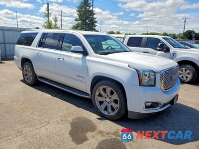 Czwarte zdjęcie samochodu z boku: 2016 GMC YUKON XL DENALI VIN:1GKS2HKJXGR400729 - miniatura