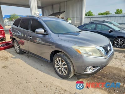 Czwarte zdjęcie samochodu z boku: 2015 NISSAN PATHFINDER SV VIN:5N1AR2MN1FC646890 - miniatura