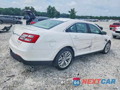 Trzecie zdjęcie samochodu z tyłu: 2018 FORD TAURUS LIMITED VIN:1FAHP2F83JG116833 - miniatura