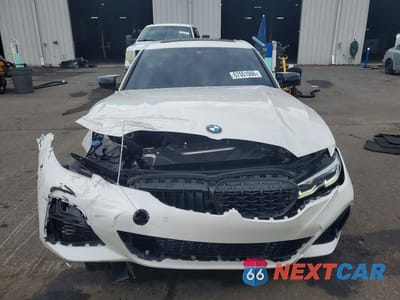 Piąte zdjęcie samochodu w środku: 2020 BMW M340I VIN:WBA5U7C07LFH31749 - miniatura