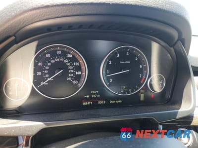 Zdjęcie 9 z 14 samochodu: 2018 BMW X5 XDRIVE35I VIN:5UXKR0C5XJ0X92910 - miniatura