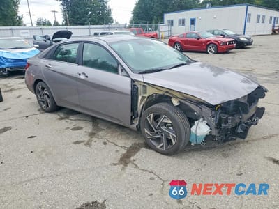 Czwarte zdjęcie samochodu z boku: 2024 HYUNDAI ELANTRA SEL VIN:KMHLS4DG9RU646645 - miniatura