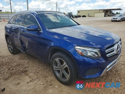 Czwarte zdjęcie samochodu z boku: 2018 MERCEDES-BENZ GLC 300 4MATIC VIN:WDC0G4KB1JF406542 - miniatura