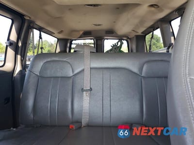 Zdjęcie 10 z 13 samochodu: 2012 CHEVROLET EXPRESS G1500 LS VIN:1GNSGBF43C1187055 - miniatura