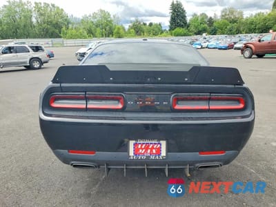 Zdjęcie 6 z 12 samochodu: 2017 DODGE CHALLENGER SXT VIN:2C3CDZAG2HH607059 - miniatura
